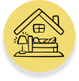 Casa con cama y lámpara
